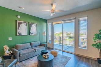 9600 W Georgia Ave in Glendale, AZ - Building Photo - Building Photo