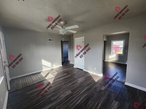 2033 Covert Ave in Evansville, IN - Building Photo - Building Photo