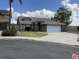 9248 Camphor Tree Ct in Corona, CA - Building Photo