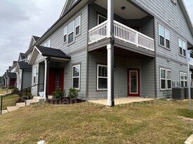 5053 Mimosa Dr in Grovetown, GA - Building Photo