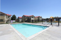 Avenue Crossing Apartments in Lancaster, CA - Foto de edificio - Other