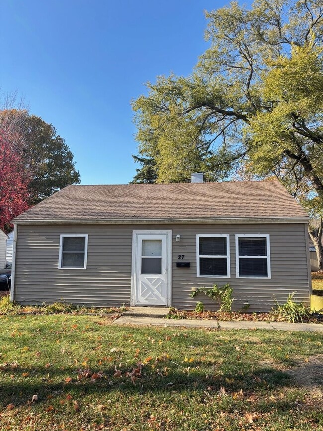 property at 27 Winding Ln