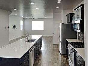3644 W Evening Sky Ln in South Jordan, UT - Building Photo - Building Photo