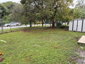 7720 NW 8th Ave in Miami, FL - Building Photo - Building Photo