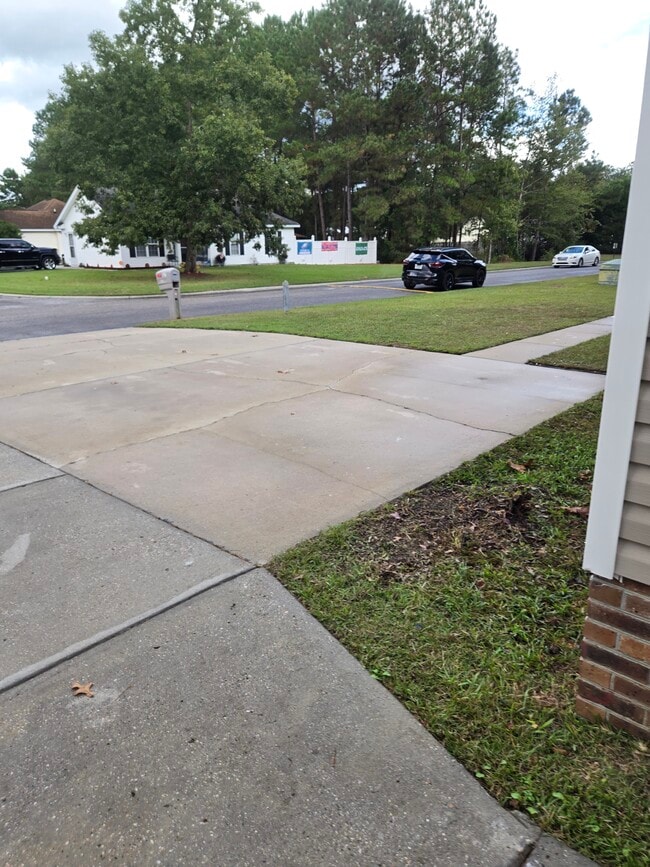 1827 Athens Dr in Conway, SC - Building Photo - Building Photo