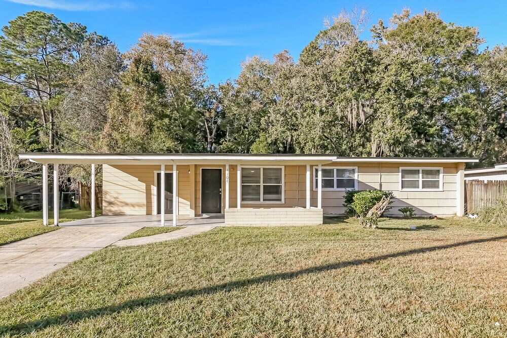 1104 Le Brun Dr in Jacksonville, FL - Building Photo