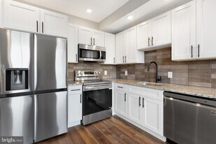 1924 N Front St in Philadelphia, PA - Building Photo