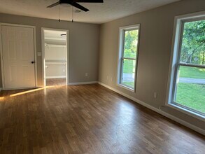 10535 US-231 in Bethpage, TN - Building Photo - Building Photo