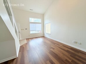 673 Stobus Dr in Greenwood, IN - Building Photo - Building Photo