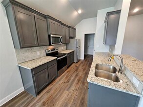 2910 Orchid Dr in Sherman, TX - Building Photo - Building Photo