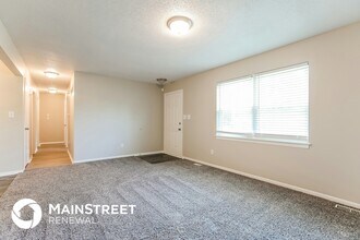 1104 NE Lindsay Ave in Lee's Summit, MO - Building Photo - Building Photo