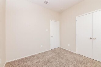 1613 Audrey Dr in Royse City, TX - Foto de edificio - Building Photo
