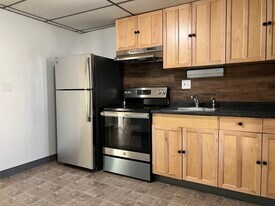 606 Burnside Ave Apartamentos