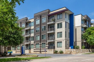 Park West in Dallas, TX - Building Photo - Building Photo