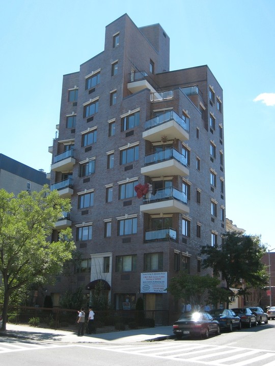 Parkville Promenade Condominiums in Brooklyn, NY - Building Photo