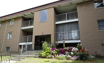 Coolspring Estates Apartments in Michigan City, IN - Building Photo - Building Photo