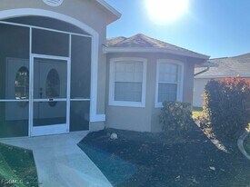 2149 SE 10th Ave in Cape Coral, FL - Building Photo