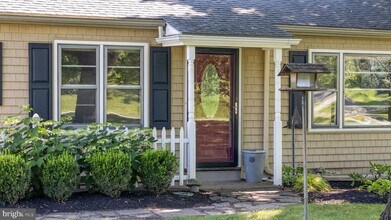 422 Lee Ave in Spring City, PA - Building Photo - Building Photo