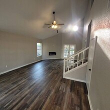 14623 Highland Ridge in San Antonio, TX - Building Photo - Building Photo