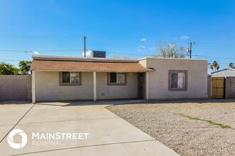 3517 W Almeria Rd in Phoenix, AZ - Foto de edificio - Building Photo