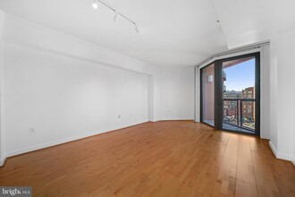 631 D St SW, Unit 1025 in Washington, DC - Building Photo - Building Photo