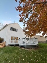 666 Mariner Dr in Elgin, IL - Building Photo - Building Photo