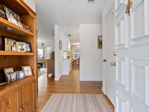 1624 Whitehead Dr in Sarasota, FL - Building Photo - Building Photo
