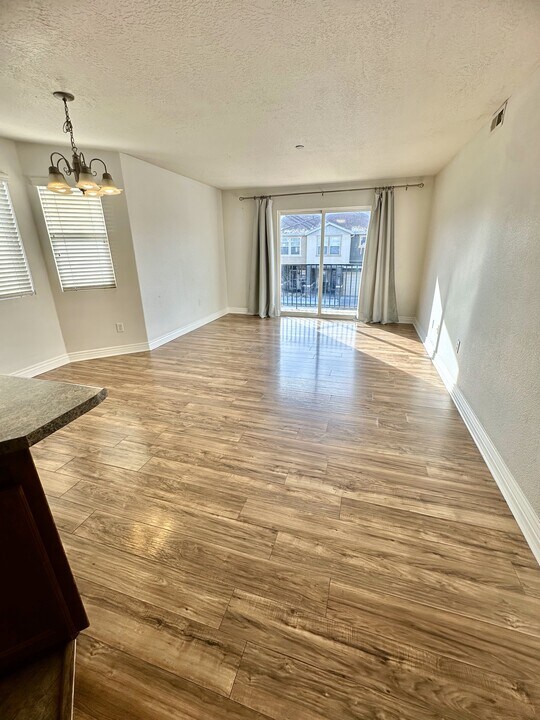 56 E Resaca Dr in Sandy, UT - Building Photo