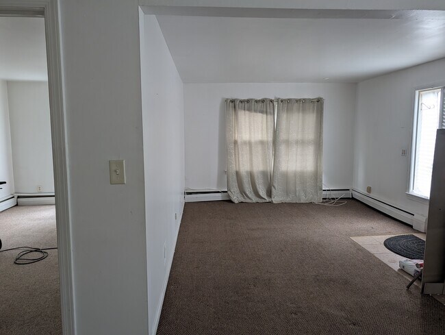 23 1/2 Church St in Highland, NY - Building Photo - Building Photo