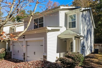 383 Hidden Creek Ln in Canton, GA - Building Photo - Building Photo