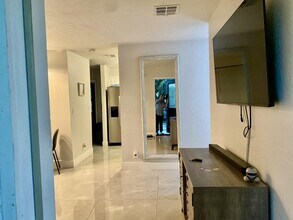 1353 9th St in West Palm Beach, FL - Building Photo - Building Photo