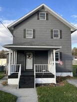105 Myers St in Ebensburg, PA - Building Photo