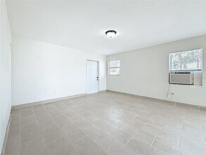 497 Normandy Rd in Madeira Beach, FL - Building Photo - Building Photo