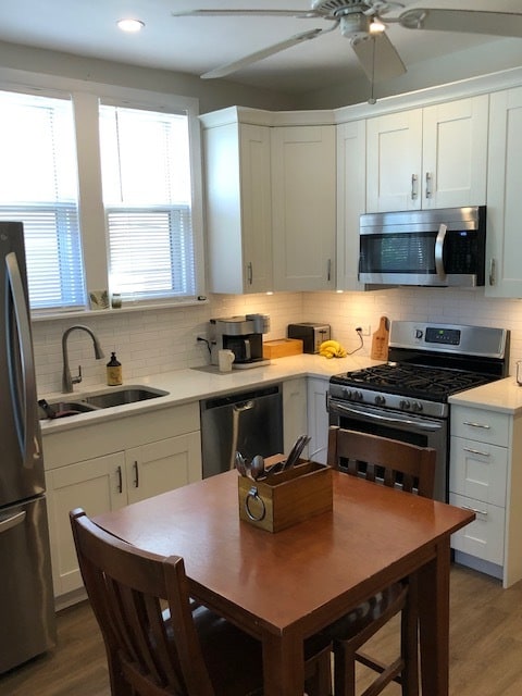 2126 W Barry Ave, Unit Barry 3 in Chicago, IL - Building Photo - Building Photo