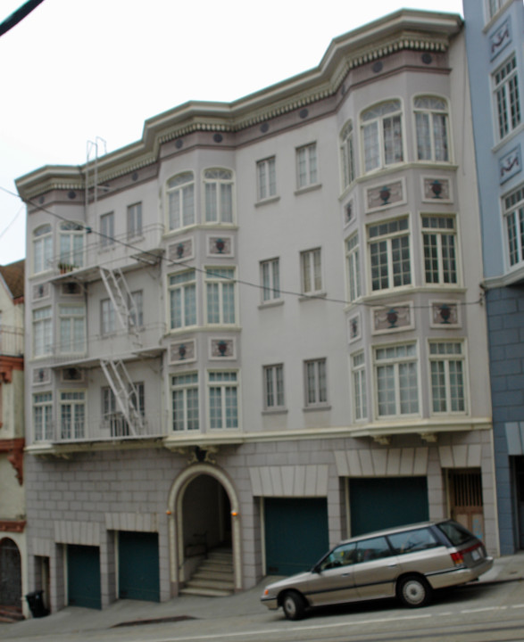 1265 Washington in San Francisco, CA - Building Photo