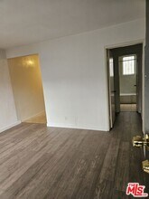 7906 San Pedro St in Los Angeles, CA - Building Photo - Building Photo