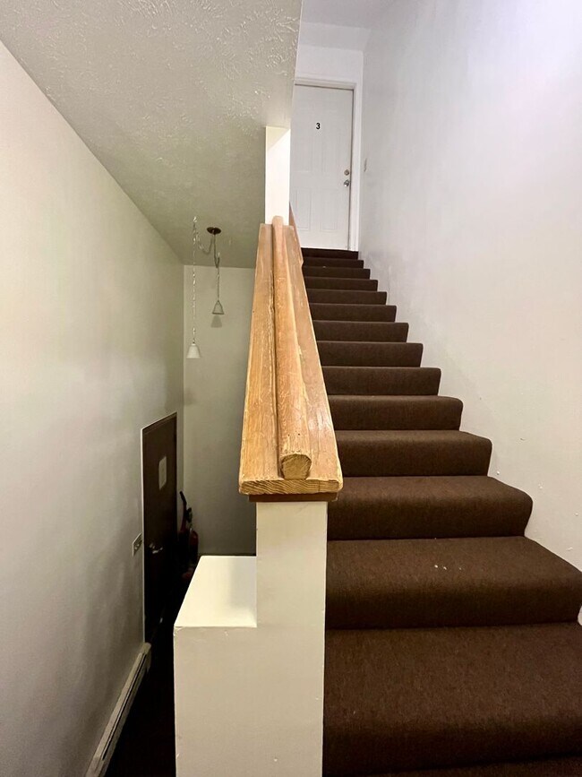 1121 20th Ave-Unit -3 in Fairbanks, AK - Building Photo - Building Photo