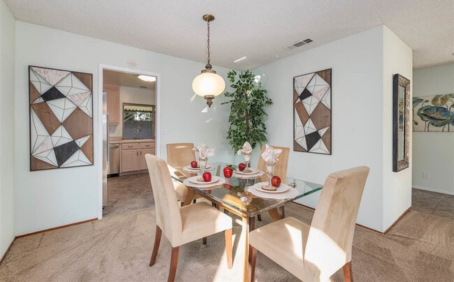 5951 Hansen Dr in Pleasanton, CA - Building Photo - Building Photo