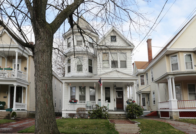 1049-1051 Park Ave in Schenectady, NY - Building Photo - Building Photo