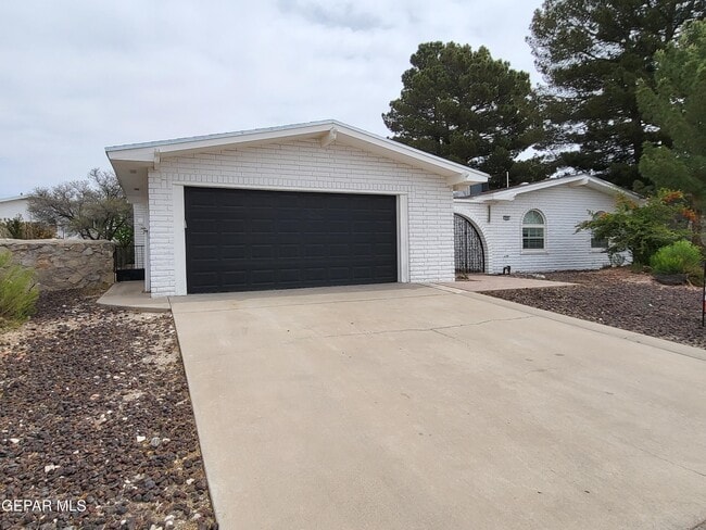 property at 806 Cortijo Dr