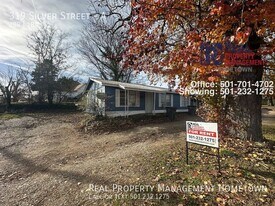 319 Silver St in Hot Springs, AR - Building Photo
