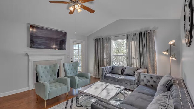18565 Bridle Club Dr in Tampa, FL - Building Photo - Building Photo