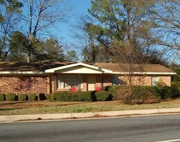 110 Gunn Rd in Centerville, GA - Building Photo