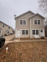 23167 3rd St in Elkhart, IN - Building Photo