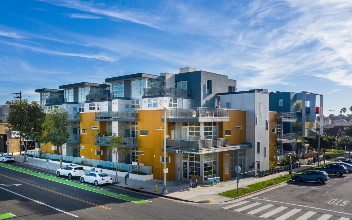 Bixby in Santa Monica, CA - Building Photo