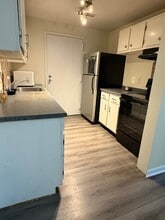 30 Silver Hill Ln, Unit 1 in Natick, MA - Building Photo - Building Photo