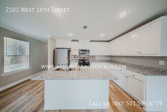 2101 W 16th St in North Little Rock, AR - Building Photo - Building Photo