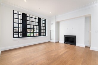 45 Temple St, Unit 509 in Boston, MA - Building Photo - Building Photo