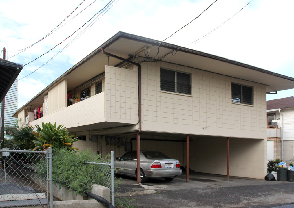 1625 Philip St in Honolulu, HI - Building Photo