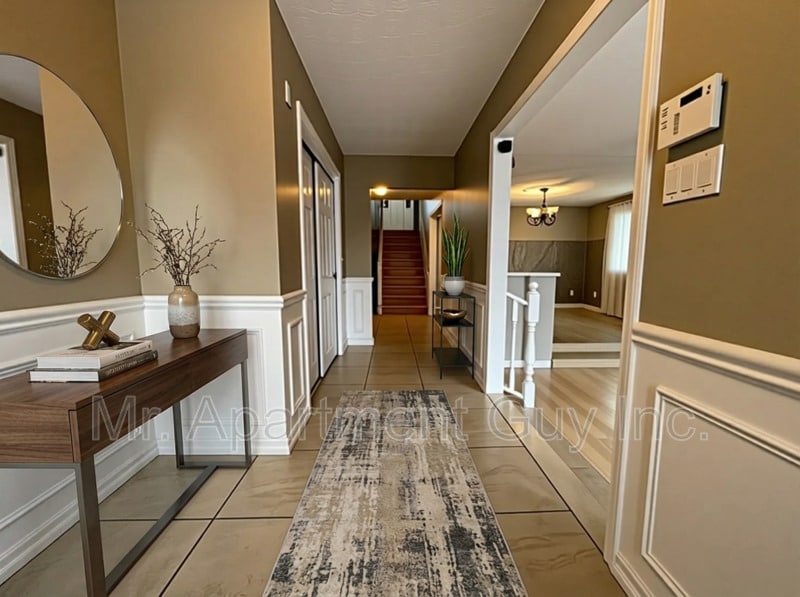 19 Enola Ave in Hamilton, ON - Building Photo